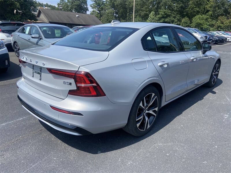 2025 Volvo S60 B5 Core