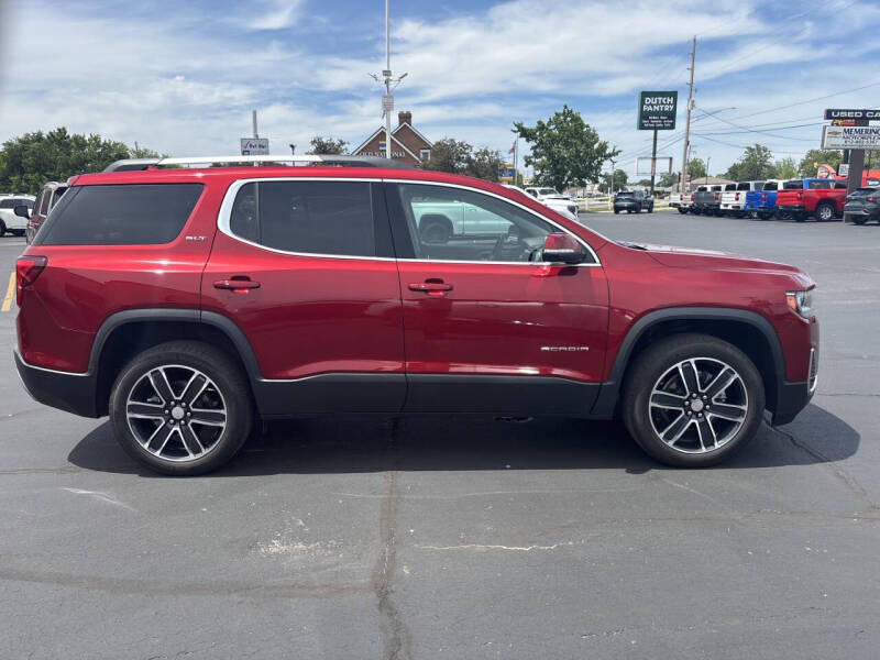 2023 GMC Acadia SLT