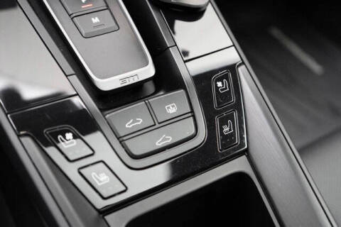 2022 Porsche 911 Carrera 4 GTS