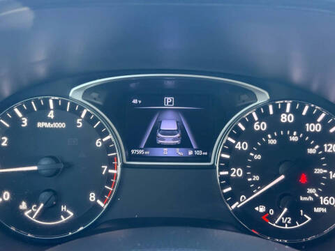 2020 Nissan Pathfinder SL