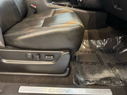 2009 GMC Yukon Denali