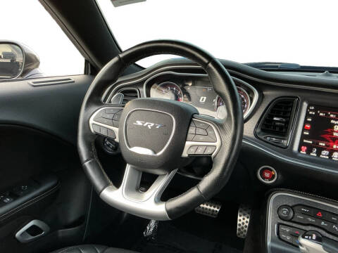 2016 Dodge Challenger SRT 392