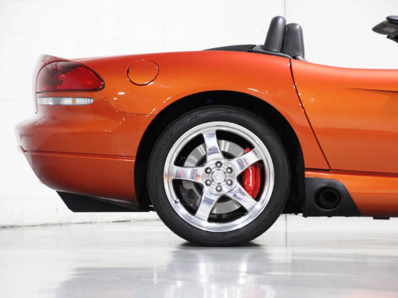 2005 Dodge Viper SRT-10