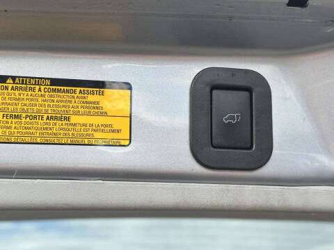 2014 Toyota Sienna XLE 8-Passenger