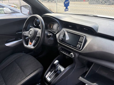 2018 Nissan Kicks S