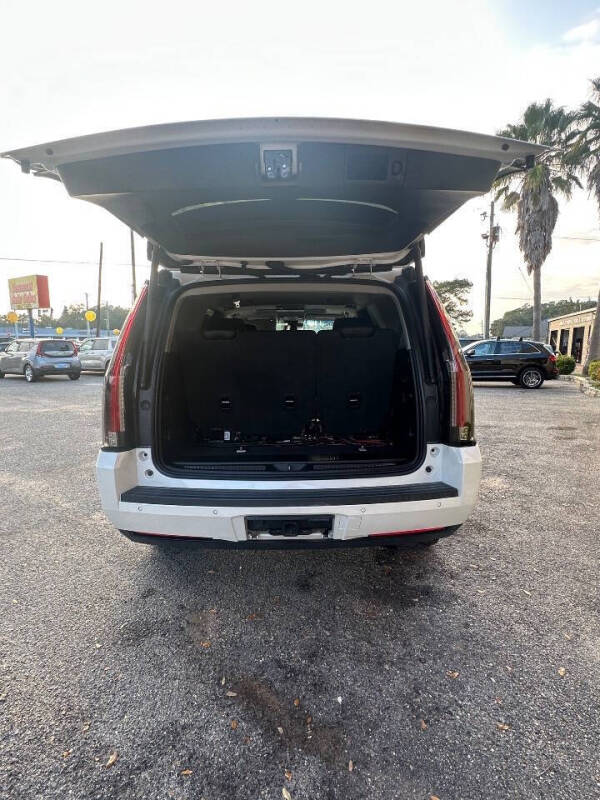 2020 Cadillac Escalade Luxury