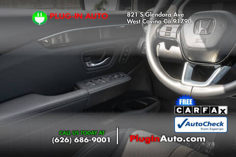 2023 Honda Pilot EX-L w/Rear Captain's Chairs