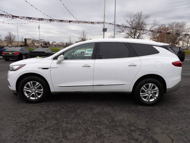 2020 Buick Enclave Essence