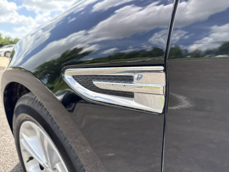 2018 Ford Taurus SE