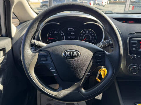 2017 Kia Forte5 LX