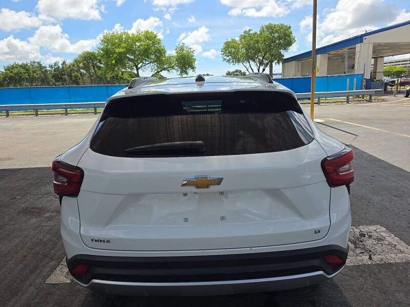 2025 Chevrolet Trax LT