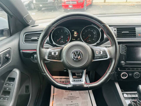 2017 Volkswagen Jetta 2.0T GLI