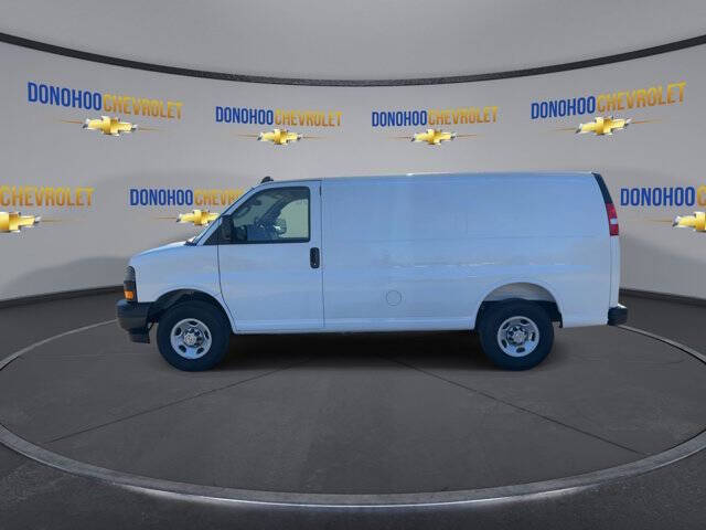 2025 Chevrolet Express 2500