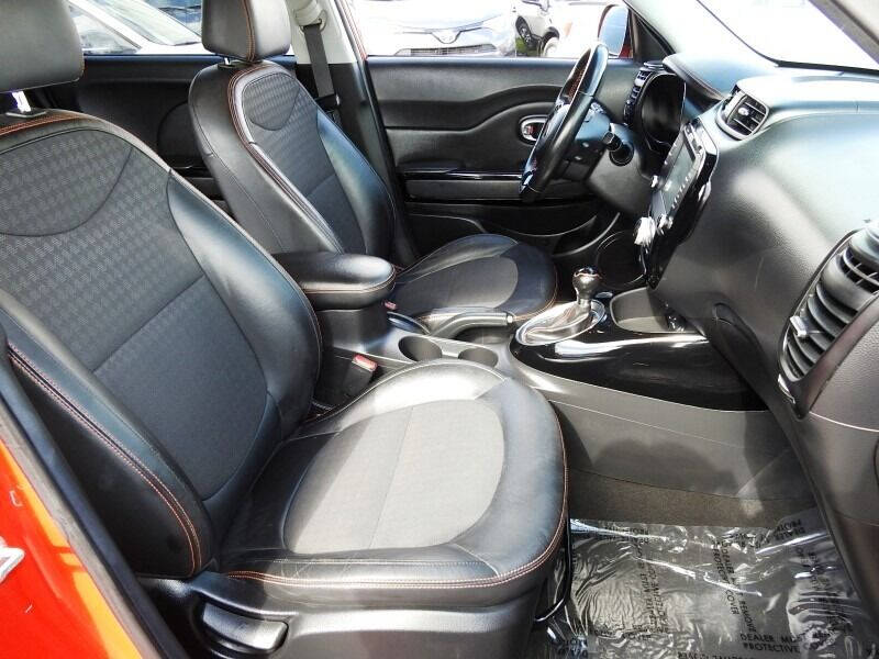 2017 Kia Soul  - $15,900