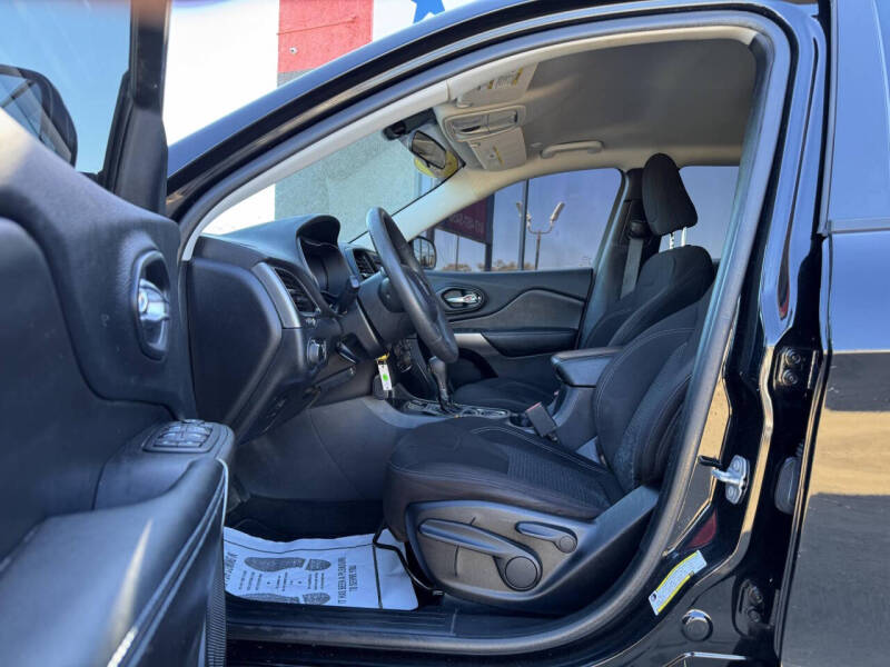 2020 Jeep Cherokee Latitude