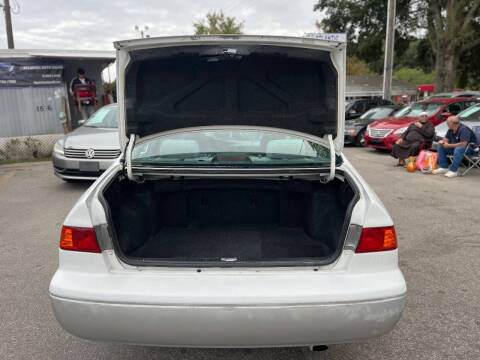 2001 Toyota Camry LE