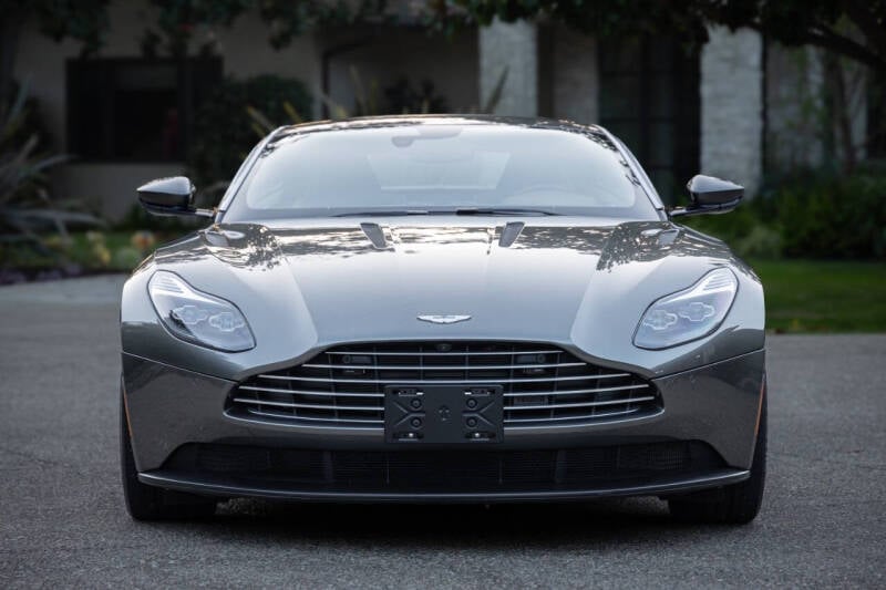 2018 Aston Martin DB11 Base photo 39