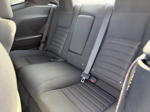 2009 Dodge Challenger SE