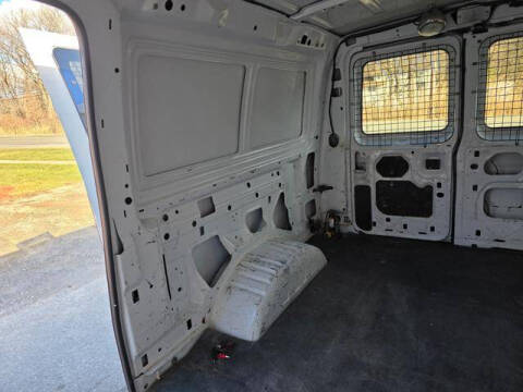 2005 Ford E-Series E-250