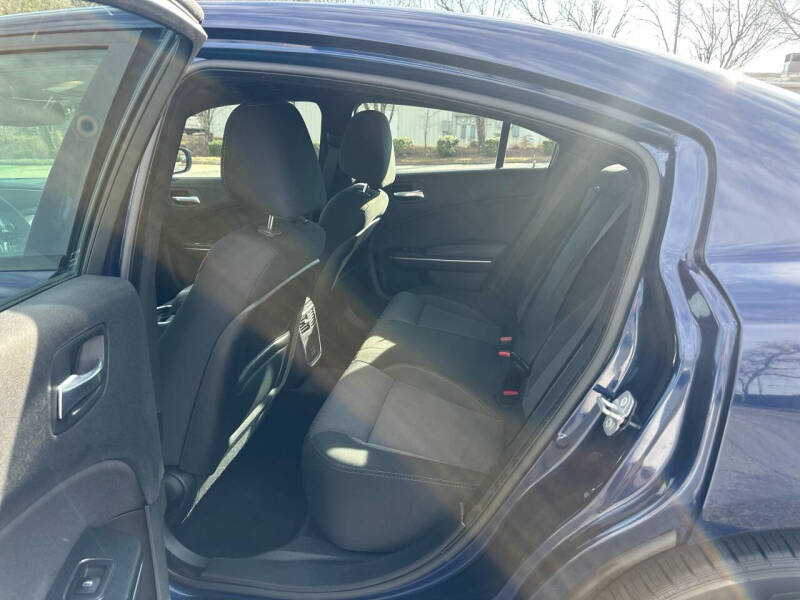 2016 Dodge Charger SE