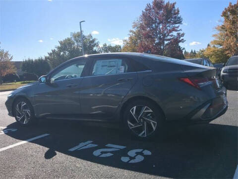 2025 Hyundai Elantra Hybrid Limited