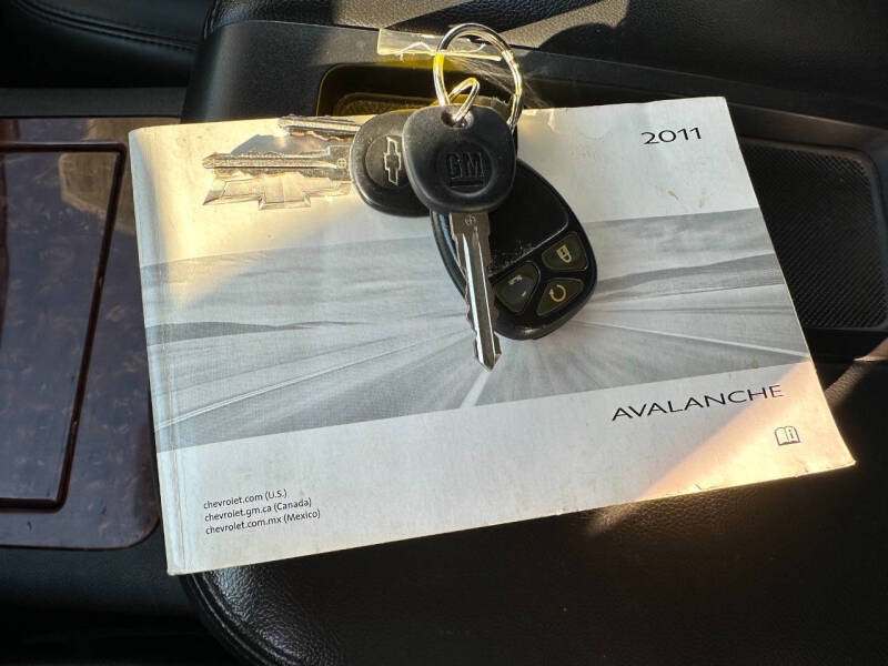 2011 Chevrolet Avalanche LTZ