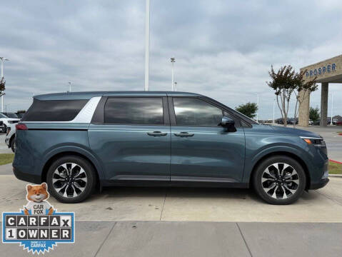2024 Kia Carnival EX
