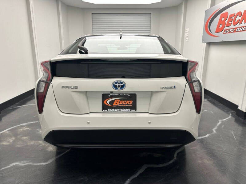 2018 Toyota Prius Three