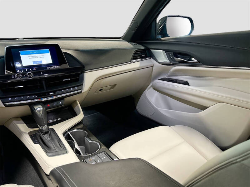 2023 Cadillac CT4 Luxury