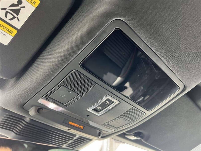 2023 Land Rover Discovery Sport P250 SE R-Dynamic