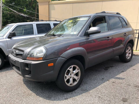 2009 Hyundai Tucson for sale at Michaels Used Cars Inc. in East Lansdowne PA