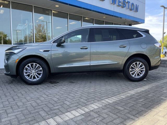 2023 Buick Enclave Premium