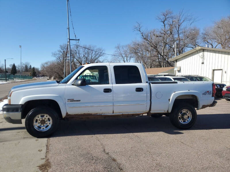 2005 Chevrolet Silverado 2500HD for sale at RIVERSIDE AUTO SALES in Sioux City IA