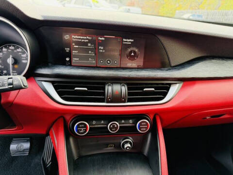 2021 Alfa Romeo Stelvio Sprint