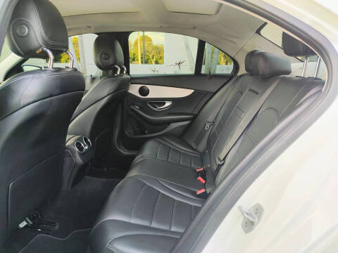 2016 Mercedes-Benz C-Class