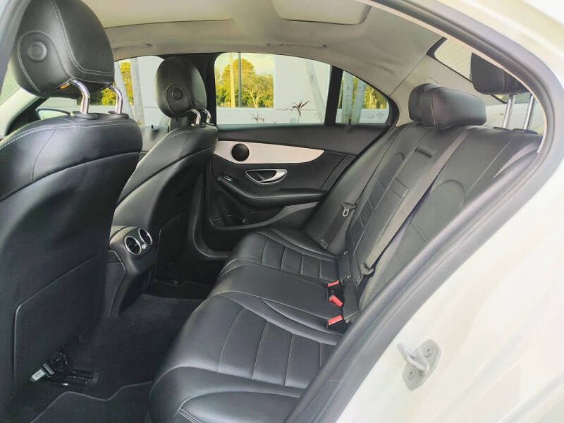 2016 Mercedes-Benz C-Class