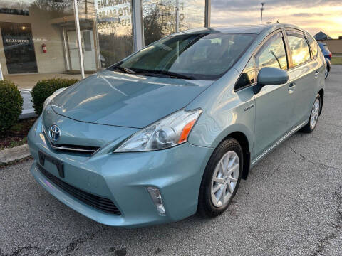 2014 Toyota Prius v Five