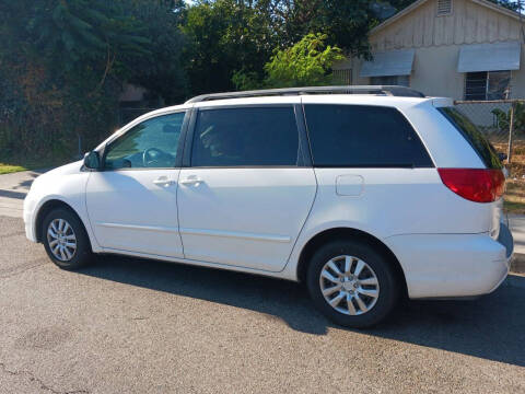 2009 Toyota Sienna LE 7-Passenger