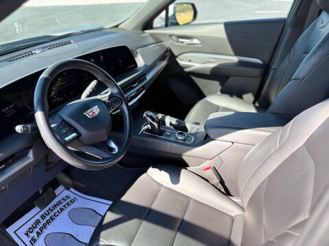 2024 Cadillac XT4 Premium Luxury