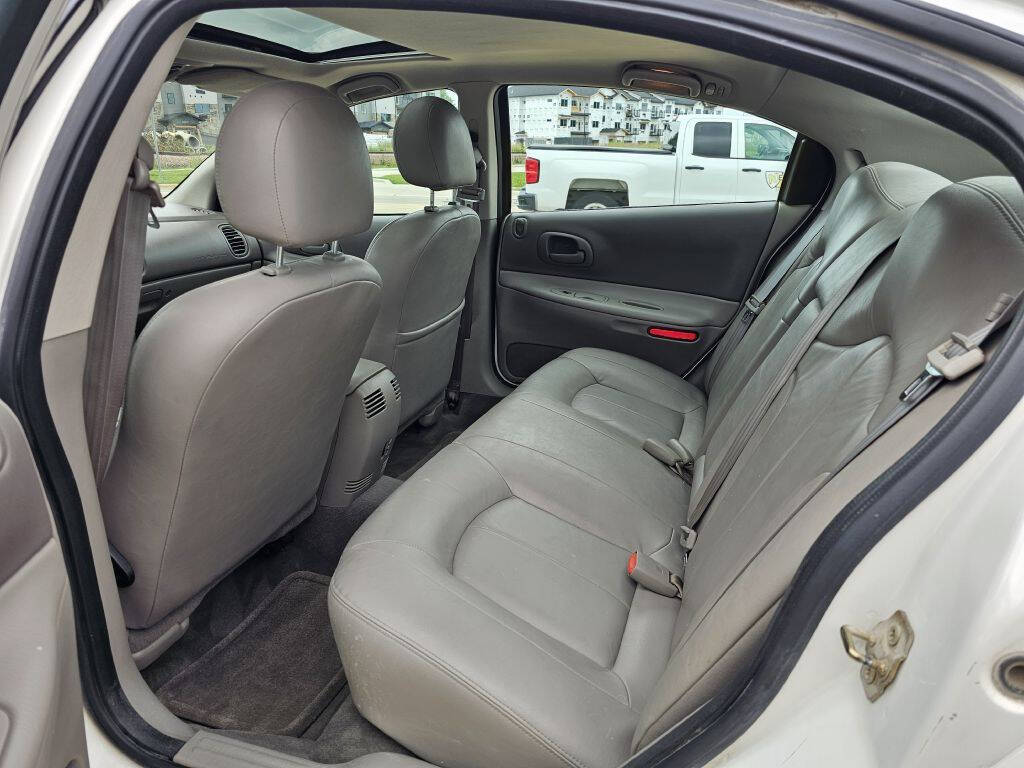 2004 Dodge Intrepid for sale at Bigfoot Auto in Hiawatha, IA