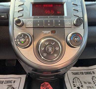 2011 Kia Soul +