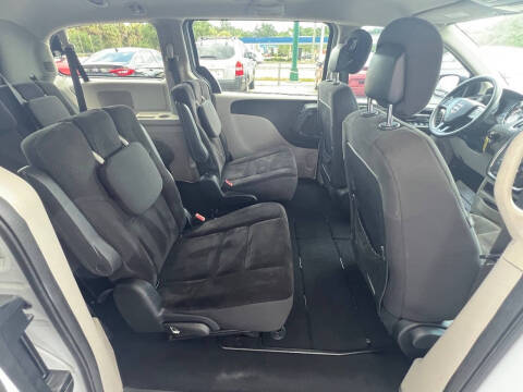 2017 Dodge Grand Caravan SE