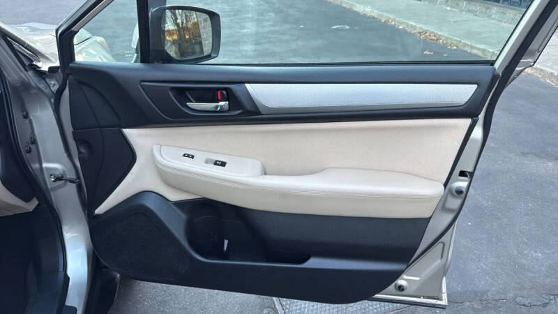 2017 Subaru Outback 2.5i Premium