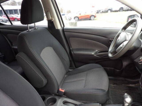 2016 Nissan Versa 1.6 SV