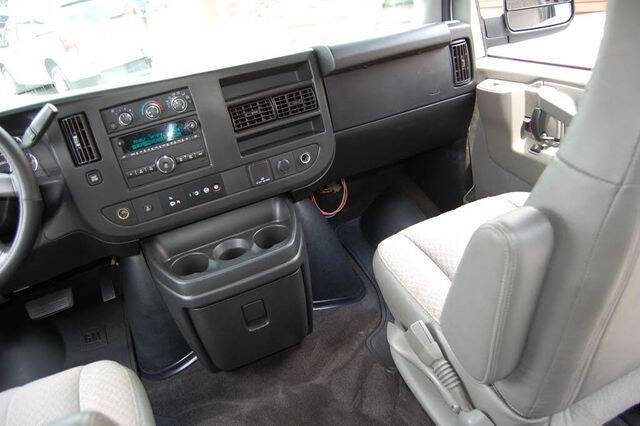 2017 Chevrolet Express LT 3500
