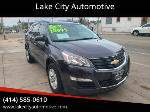 2015 Chevrolet Traverse for sale at Lake City Automotive in Milwaukee WI