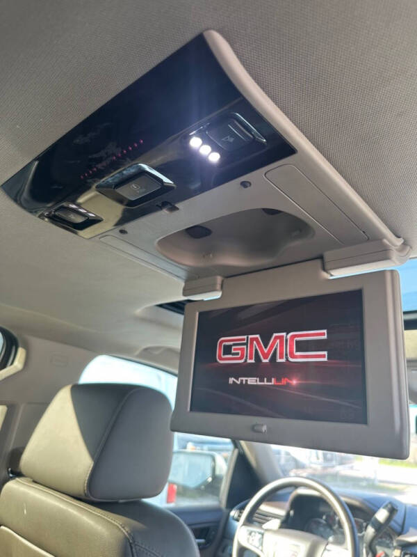 2015 GMC Yukon XL SLT