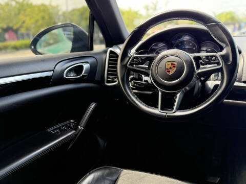 2018 Porsche Cayenne Platinum Edition