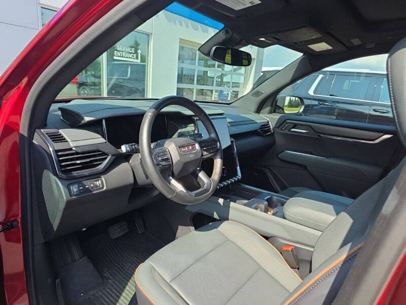 2024 GMC Acadia AT4