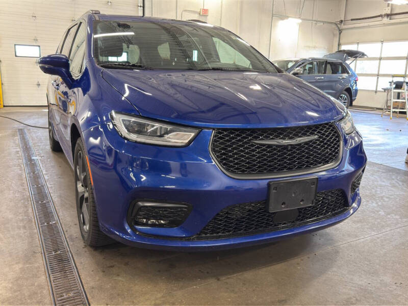 2021 Chrysler Pacifica Touring L